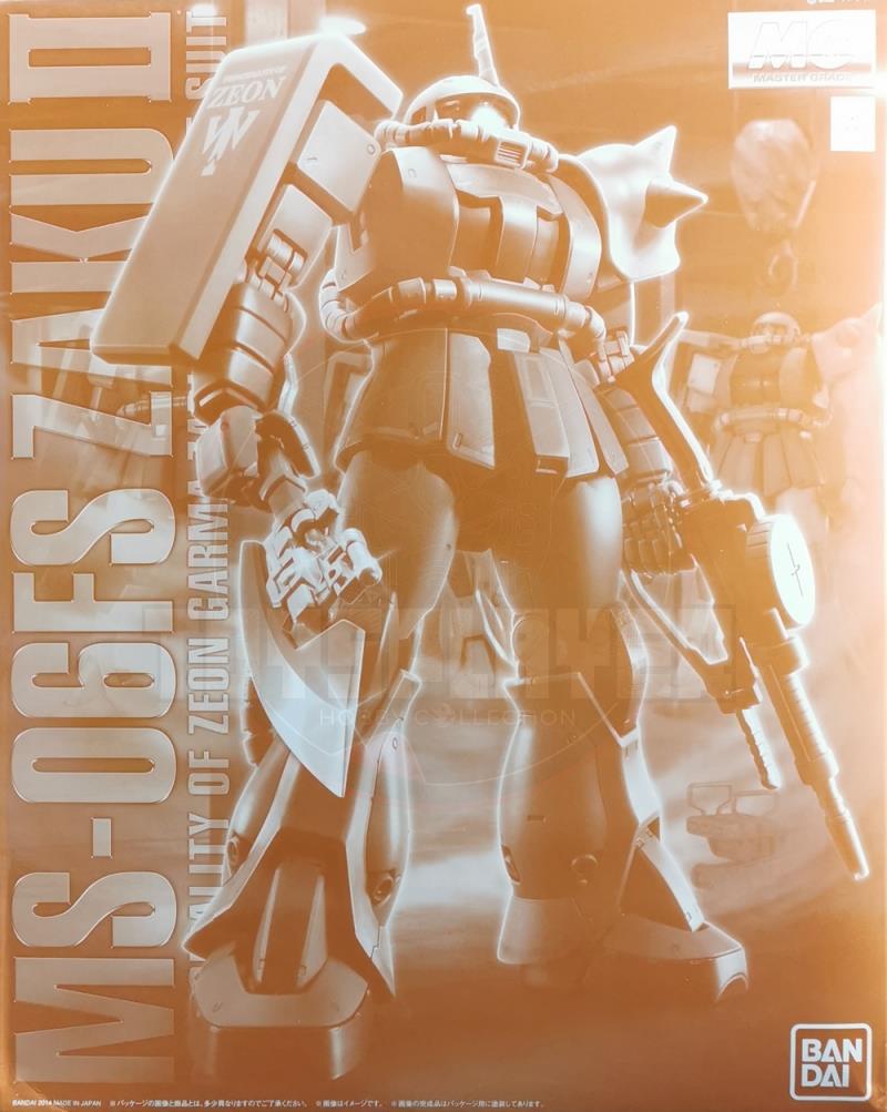 P-Bandai: MG 1/100 MS-06FS Zaku II (Garma Zabi Custom) Model Kit